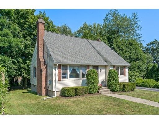 Property Photo:  8 Farmington St  MA 01603 