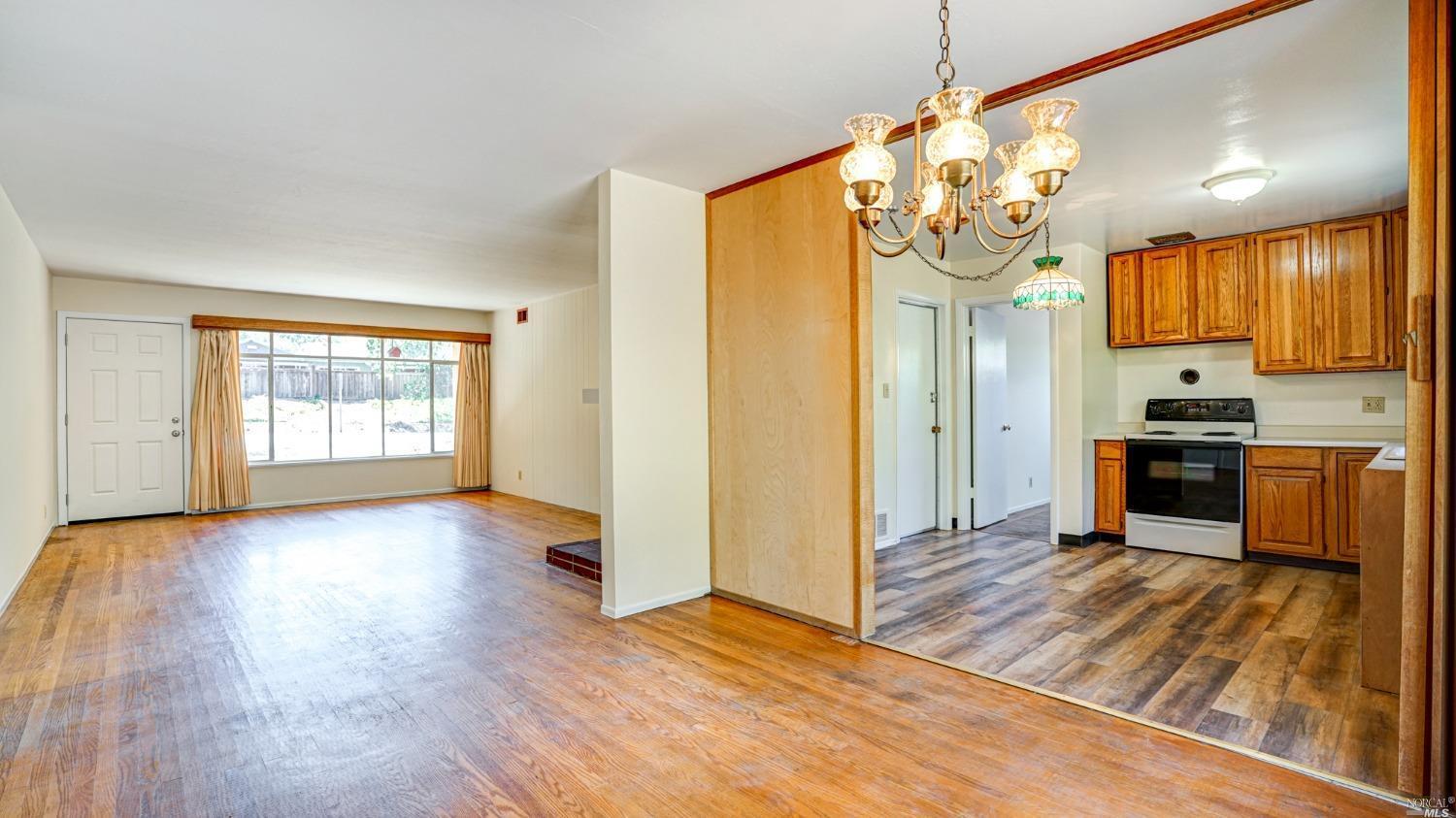 Property Photo:  204 Los Ranchitos Road  CA 94903 