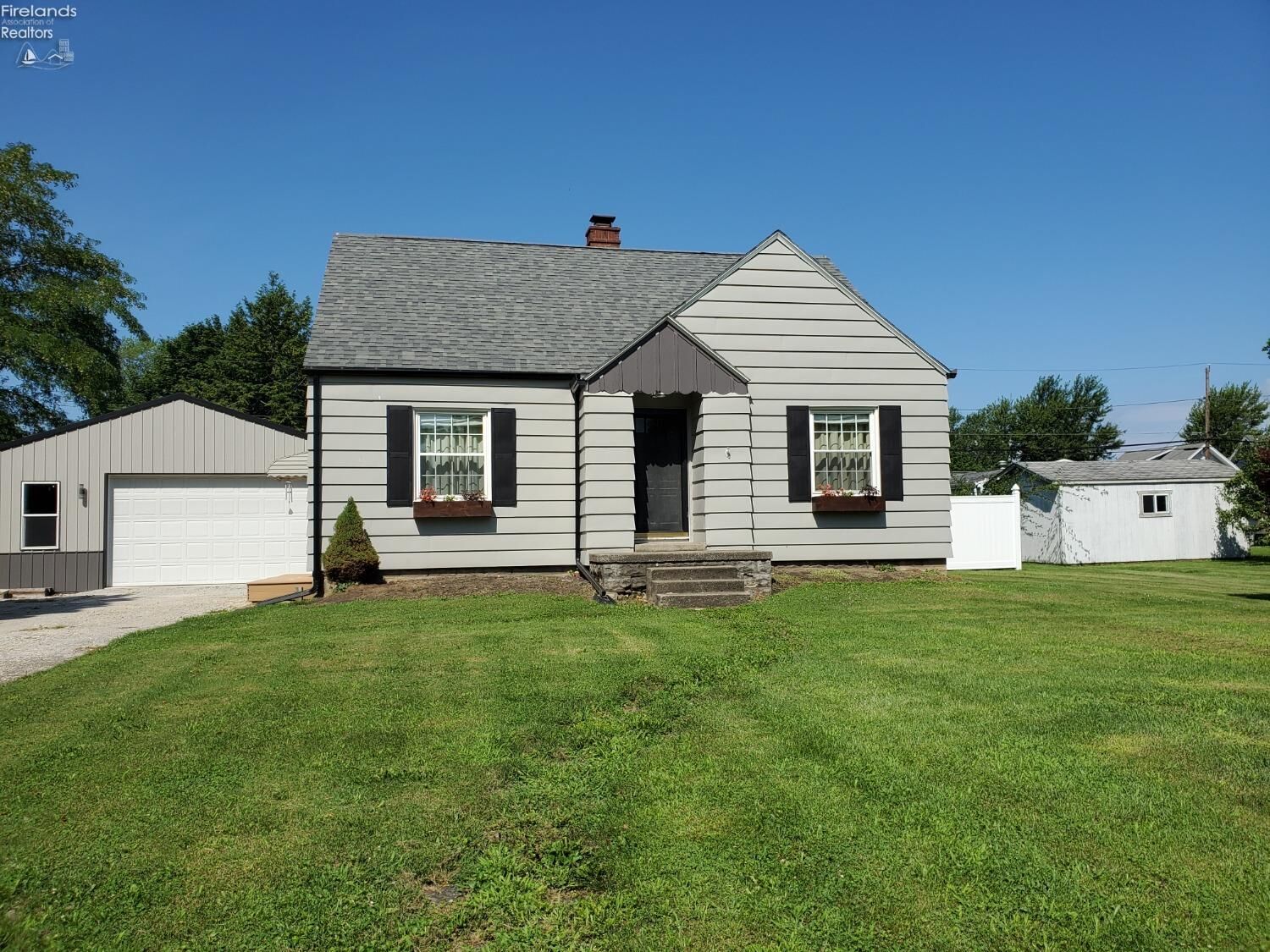 Property Photo:  73 Park Avenue  OH 44883 