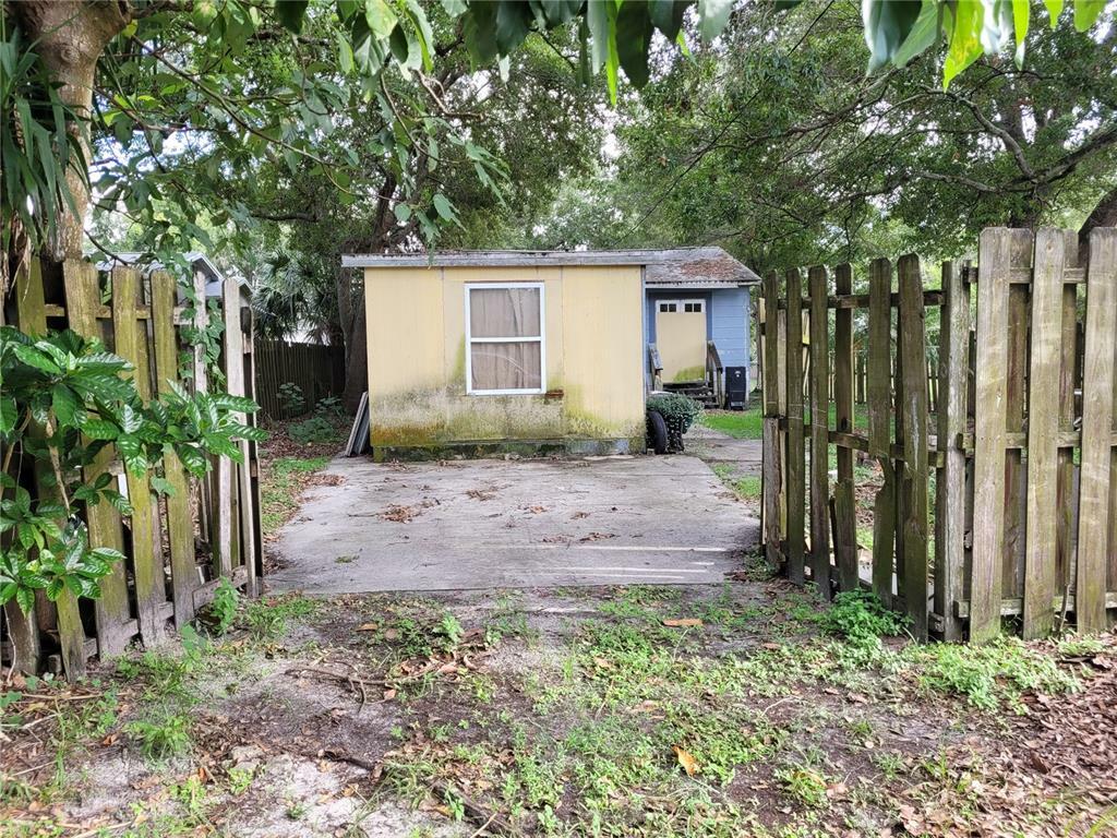 Property Photo:  2521 32nd Avenue N  FL 33713 