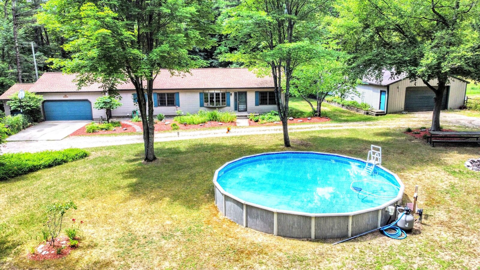 Property Photo:  3025 Tnt Trail  MI 49349 