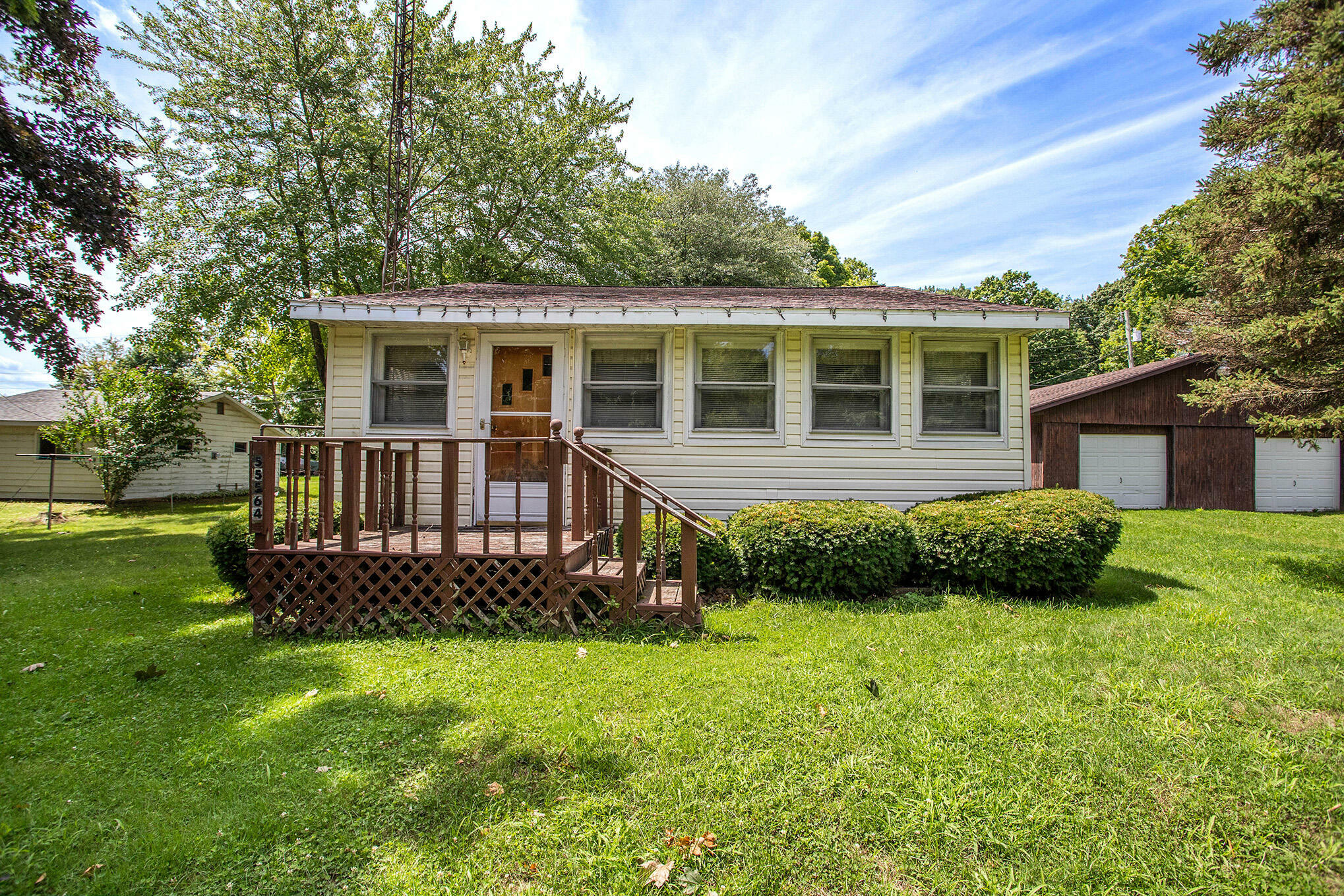 Property Photo:  55564 Beechwood Avenue  MI 49047 