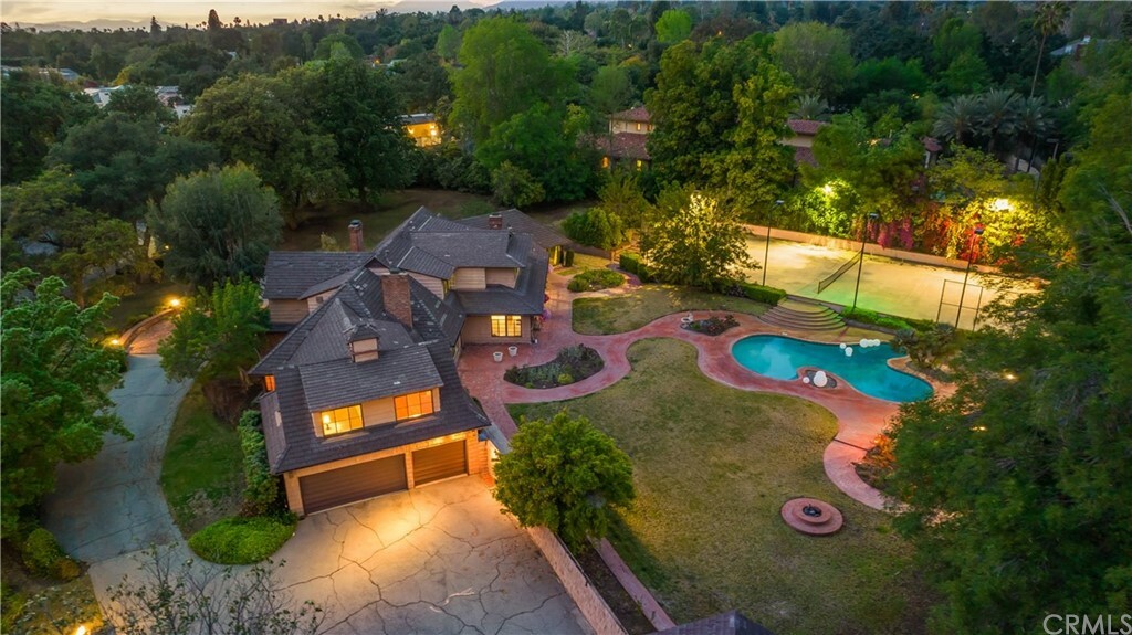 Property Photo: 875 Hampton Road CA 91006