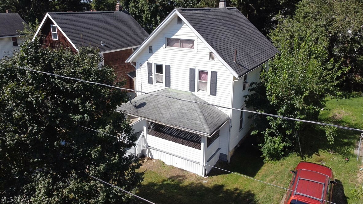 Property Photo: 2342 12th Street SW OH 44314