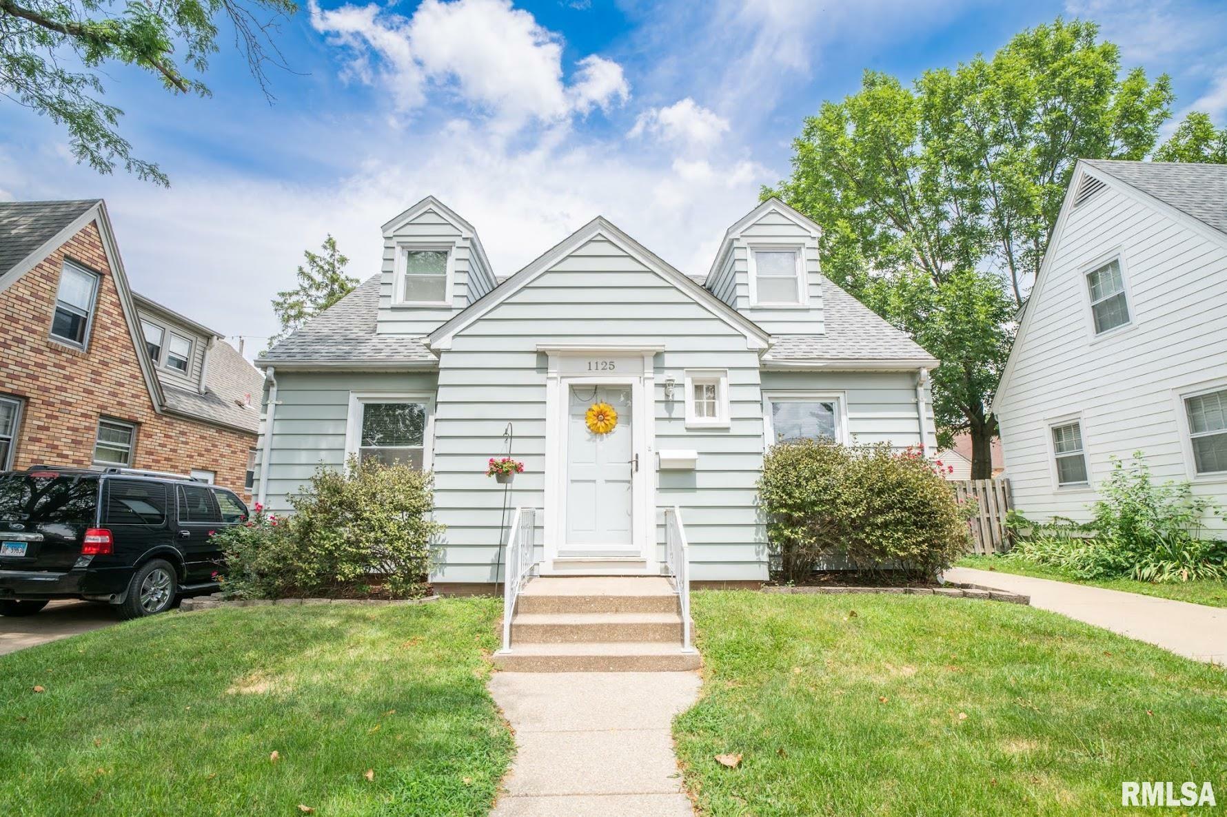 Property Photo:  1125 E Norwood  IL 61603 