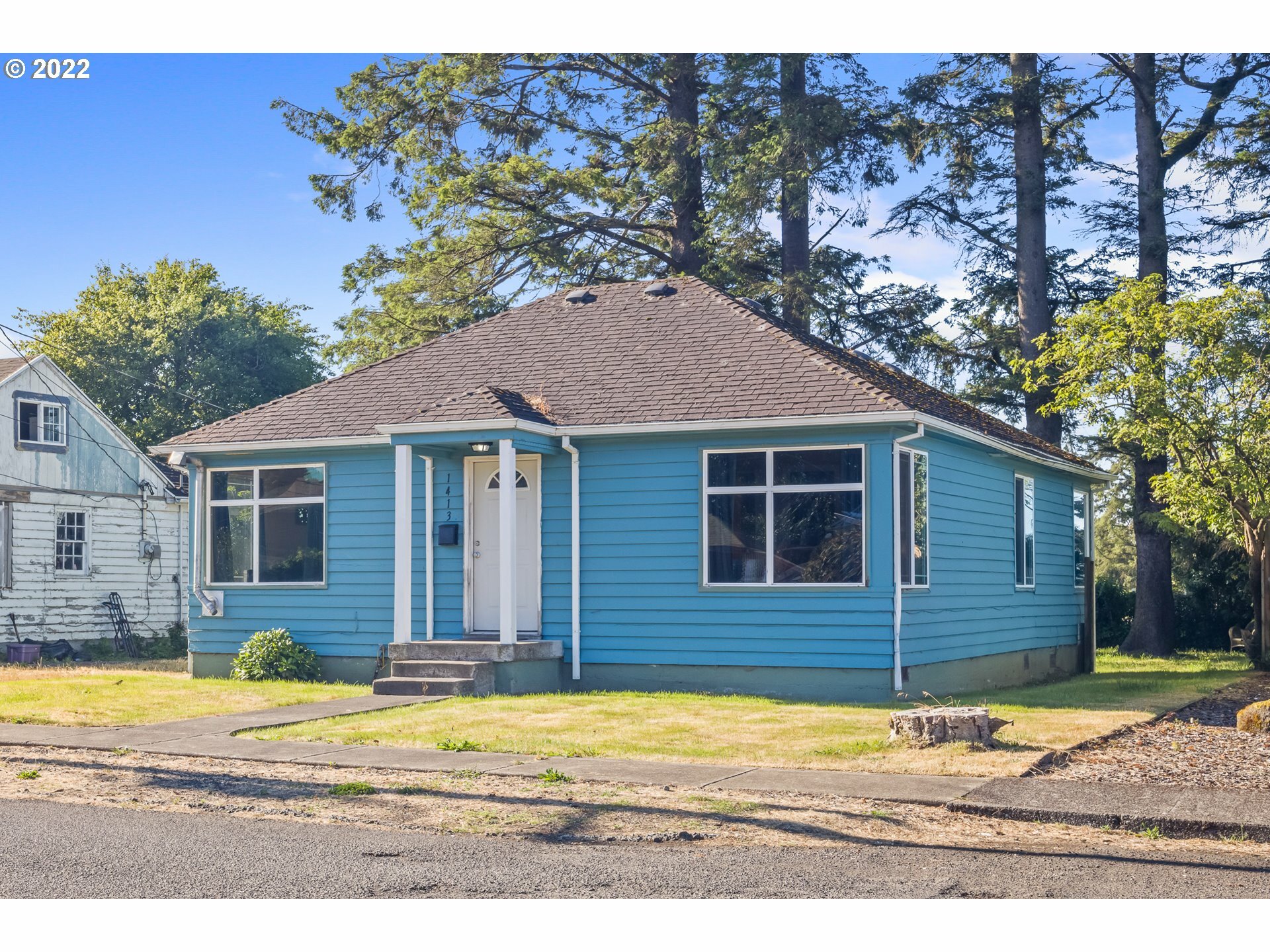 1413 9th St  Tillamook OR 97141 photo