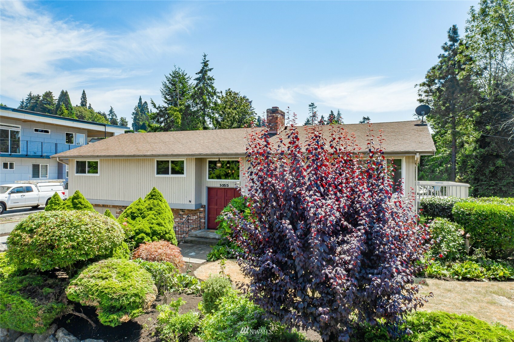 Property Photo:  1055 SW Shoremont Avenue  WA 98166 