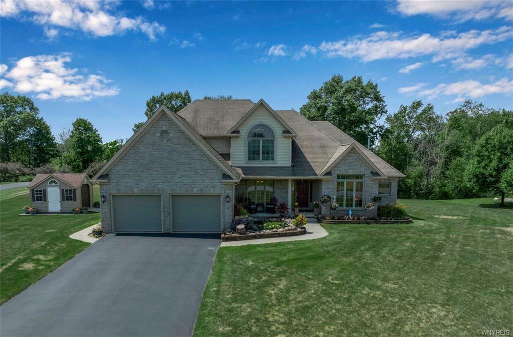 Property Photo:  75 Stewart Court  NY 14052 