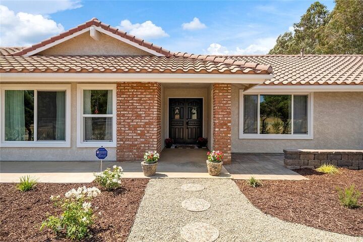 Property Photo:  25220 Washington Avenue  CA 92562 