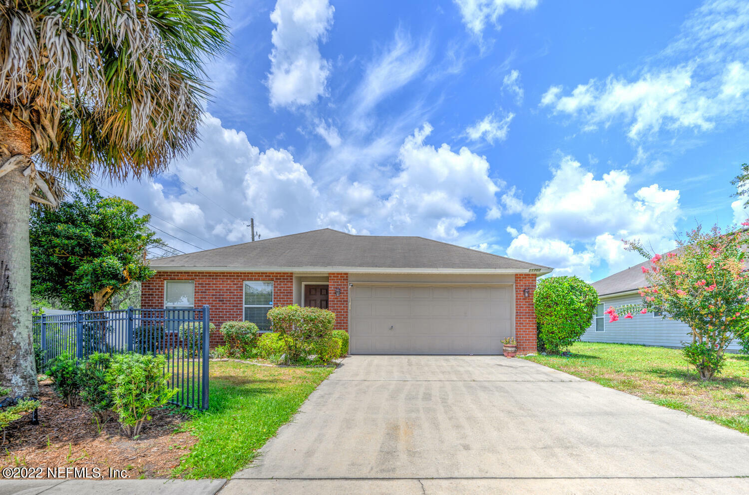 Property Photo:  11702 Hayden Lakes Drive  FL 32218 