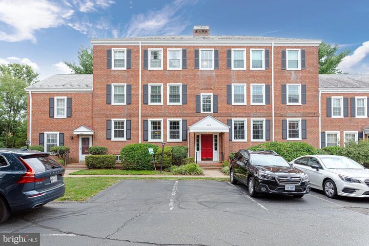 4914 29th Road S A2  Arlington VA 22206 photo