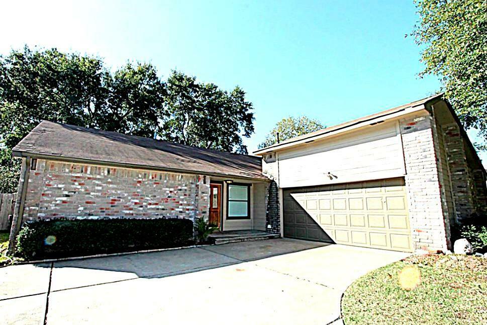 Property Photo:  1214 Shadow Mountain Drive  TX 77450 