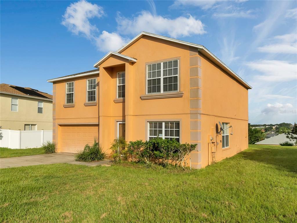 Property Photo:  1825 Valley Ridge Loop  FL 34711 