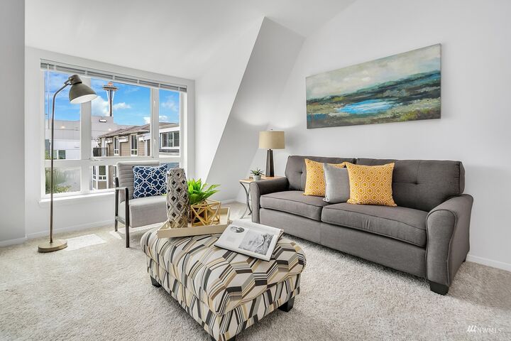 Property Photo:  812  5th Avenue N 416  WA 98109