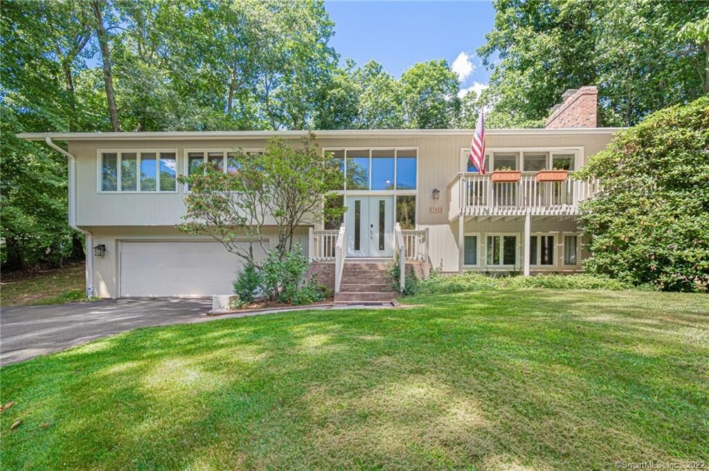 Property Photo:  142 Wyneding Hill Road  CT 06040 
