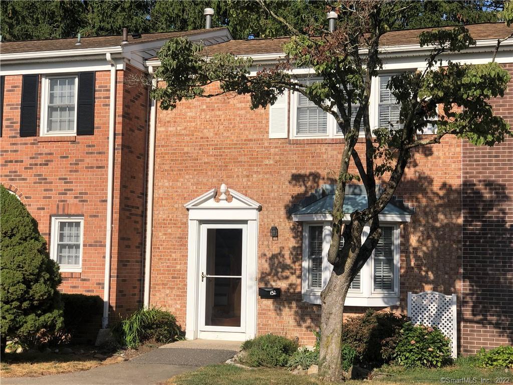 Property Photo: 152 Penn Common 152 CT 06460