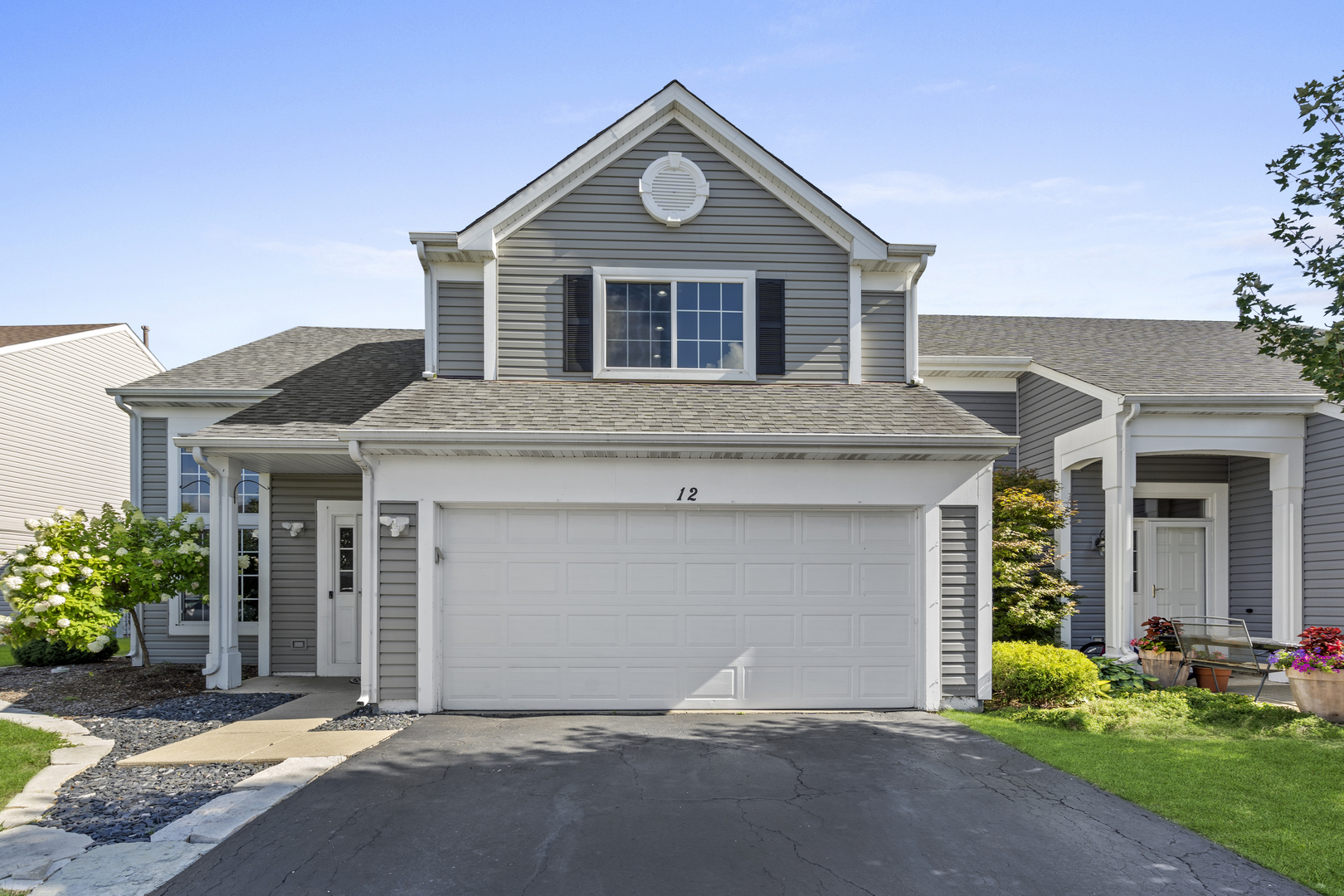 Property Photo: 12 Dogwood Court IL 60156