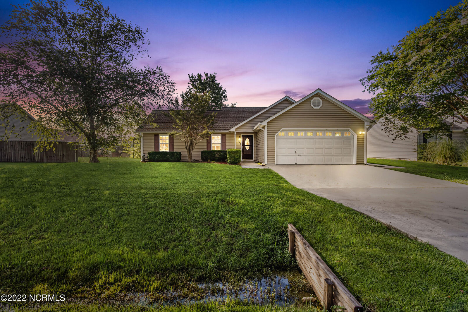 Property Photo:  122 Glenwood Drive  NC 28539 