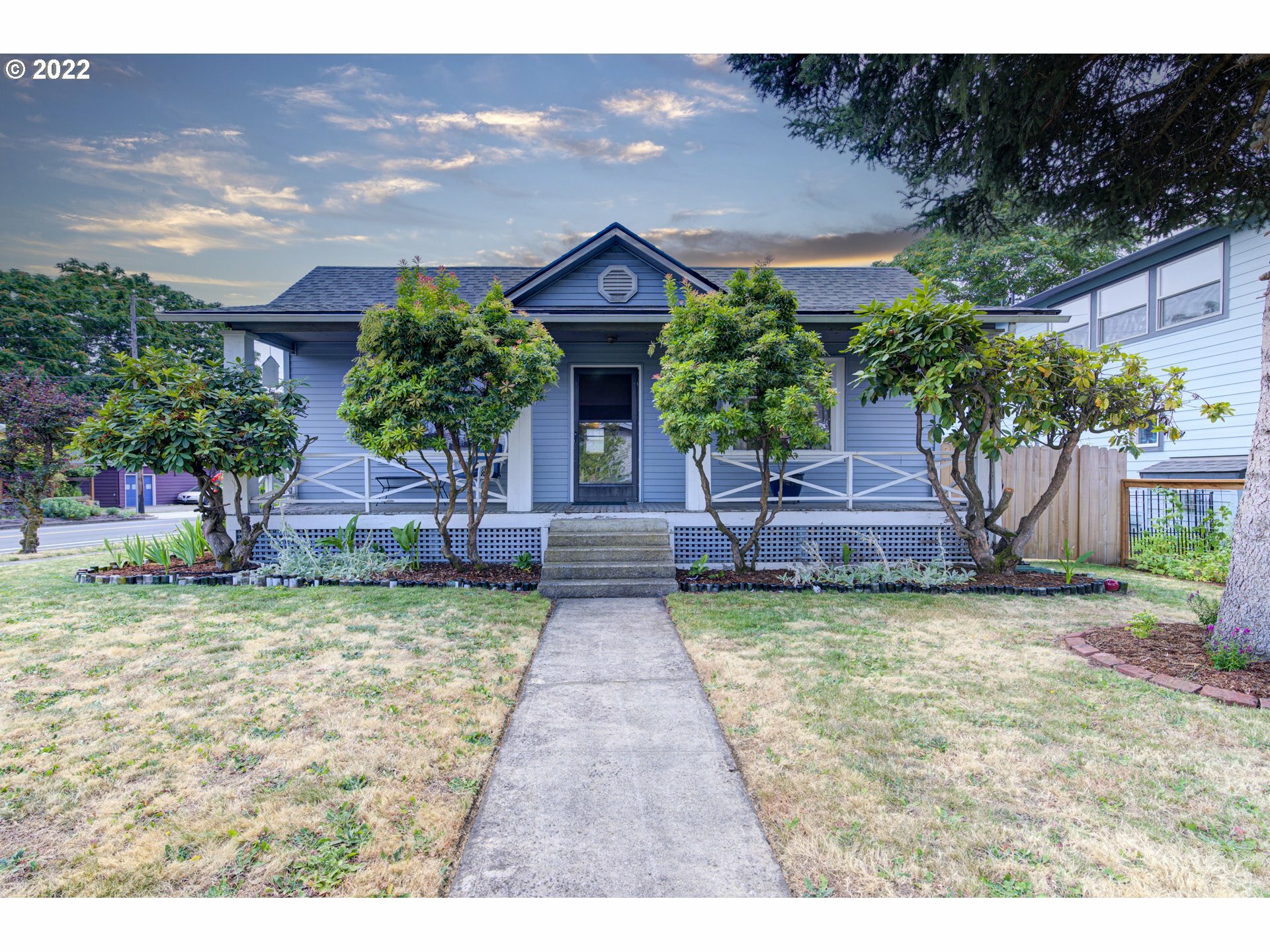 Property Photo: 3910 NW Columbia St WA 98660