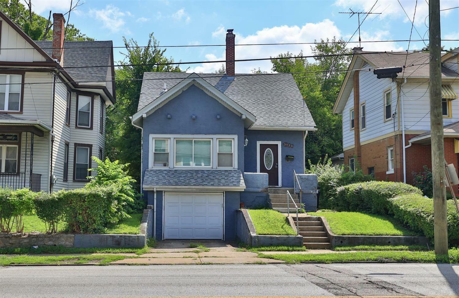 Property Photo:  3934 Vine St  OH 45217 