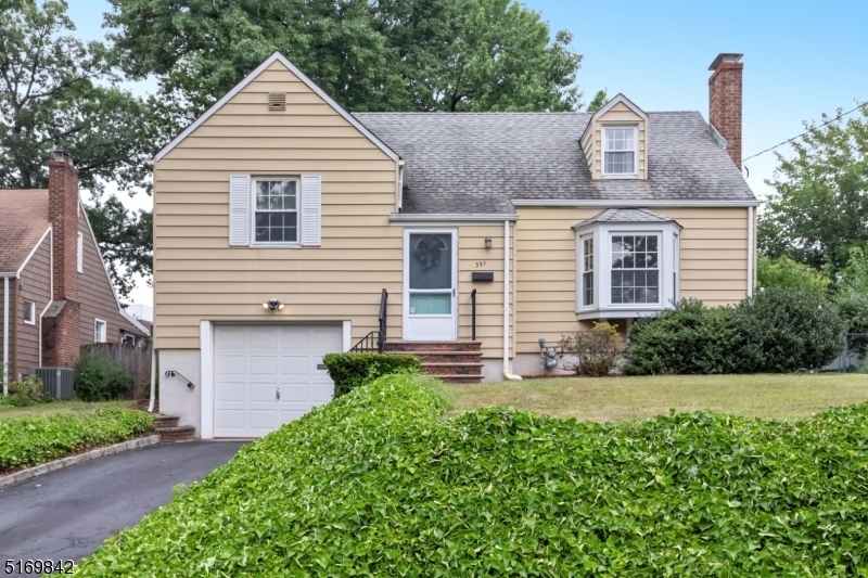 Property Photo:  351 La Grande Ave  NJ 07023 