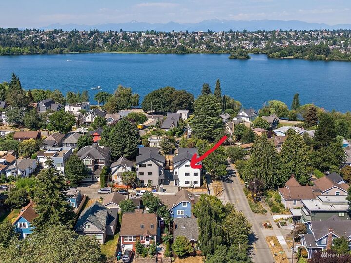 Property Photo:  6551 Chapin Place N  WA 98103 