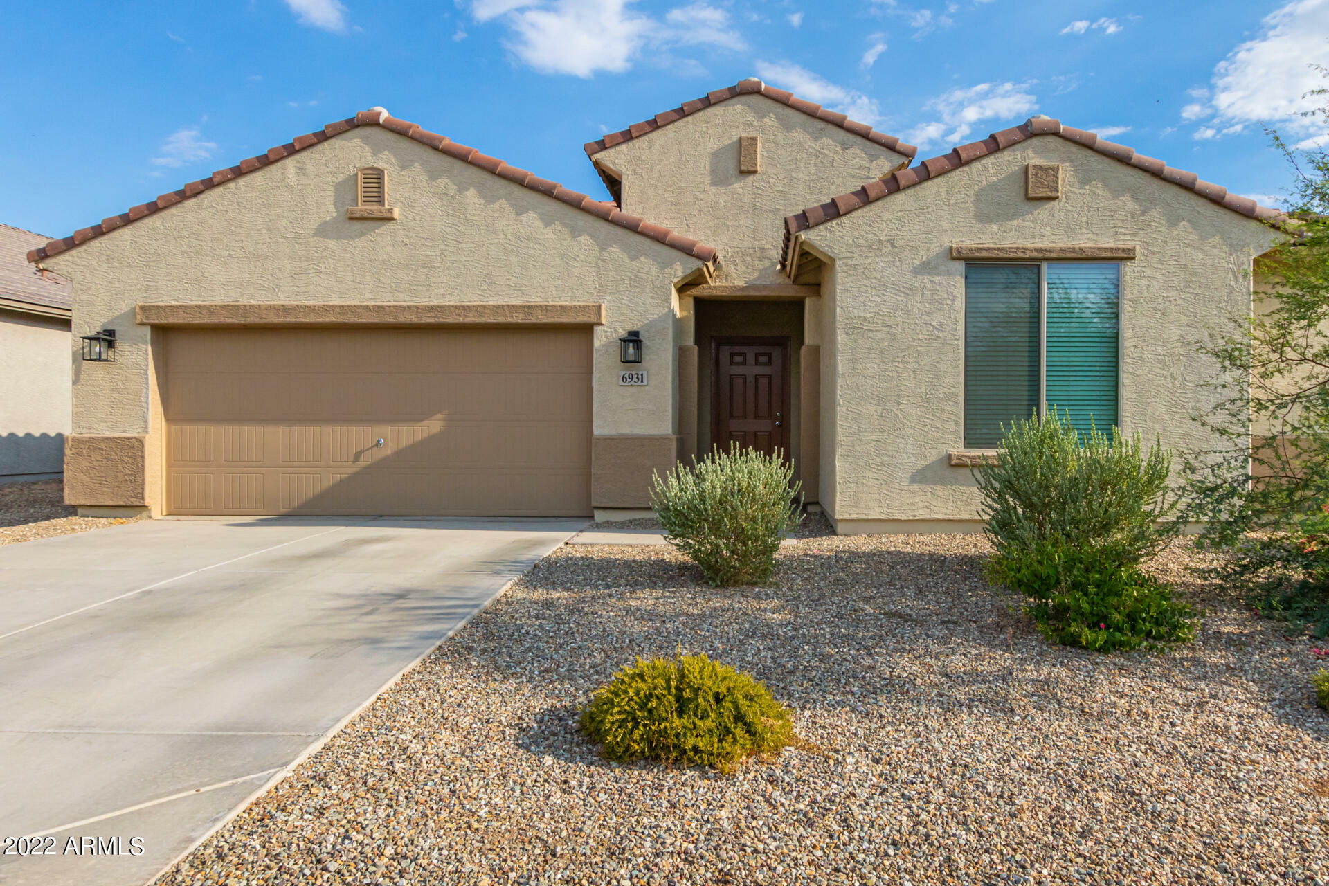 Property Photo:  6931 W Golden Lane  AZ 85345 