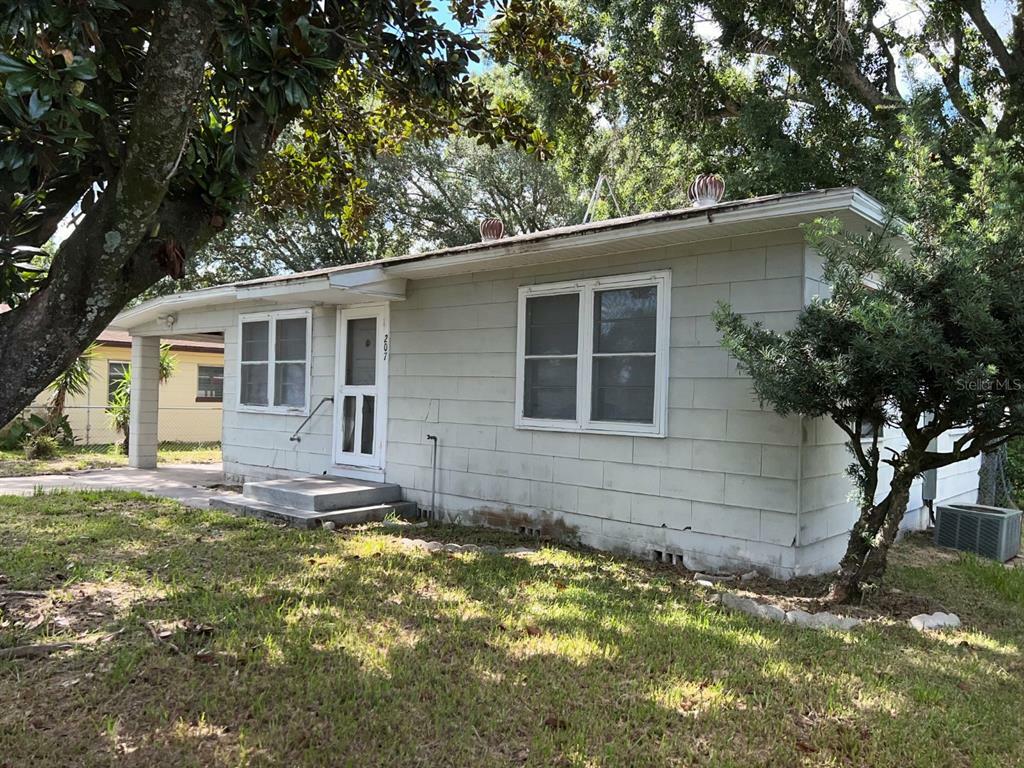 Property Photo:  207 Kay Street  FL 33823 