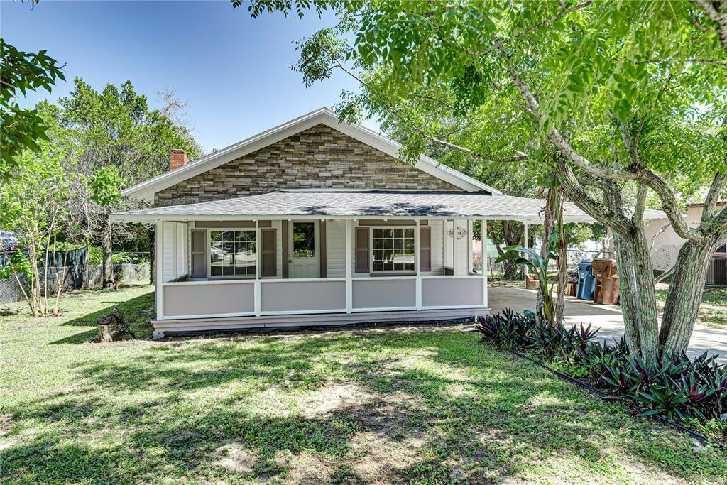 Property Photo:  2106 Pine Avenue  FL 33844 