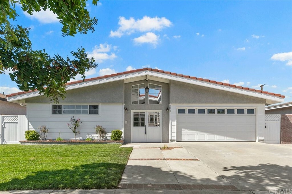 Property Photo:  3309 Antonio Street  CA 90503 