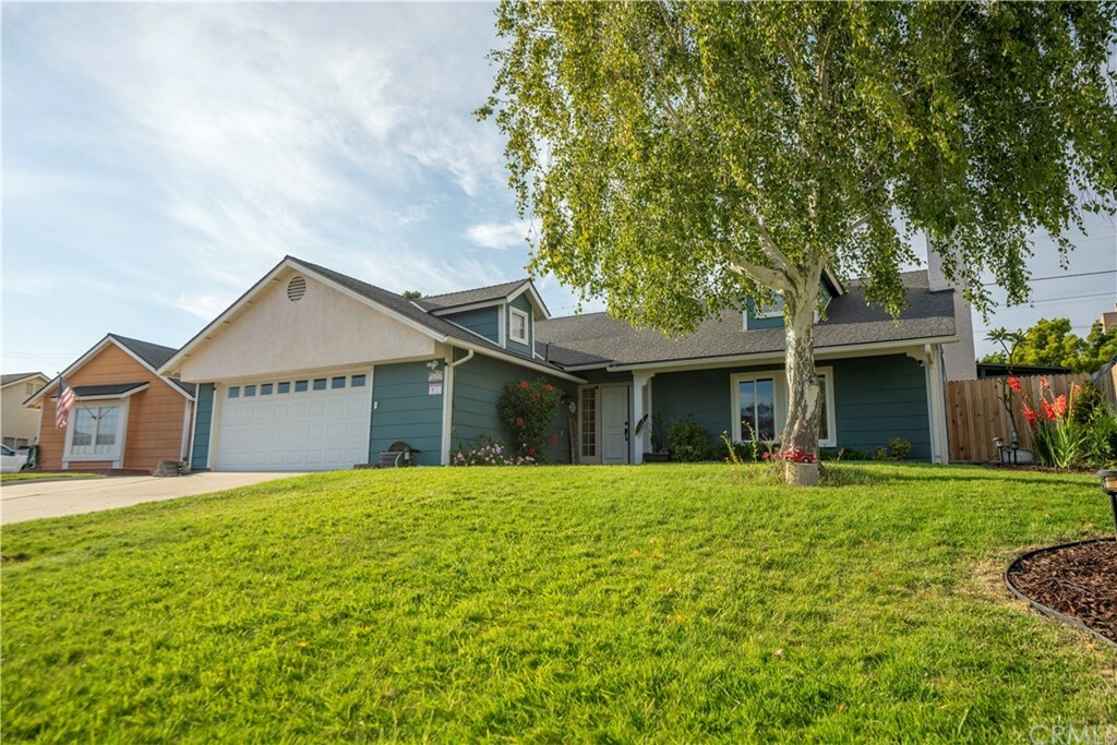 Property Photo:  829 Hartnell Road  CA 93455 