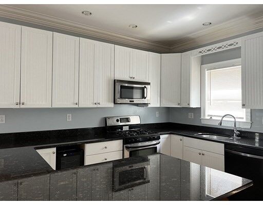 Property Photo: 14 Earl St 1 MA 02127