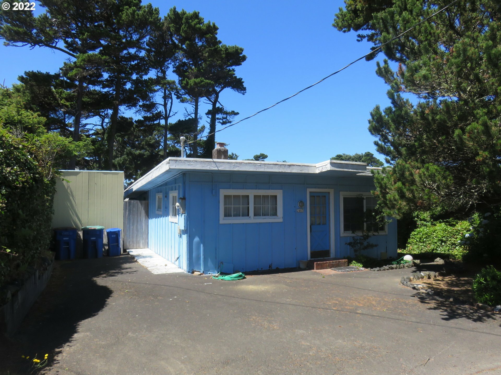 2405 NW Jetty Ave  Lincoln City OR 97367 photo