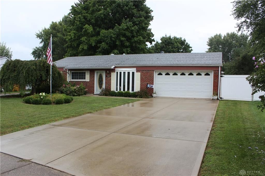 Property Photo: 410 Kennison Avenue OH 45344