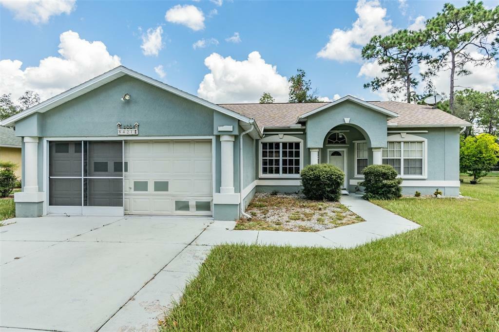 Property Photo:  8421 Dunnellon Road  FL 34613 