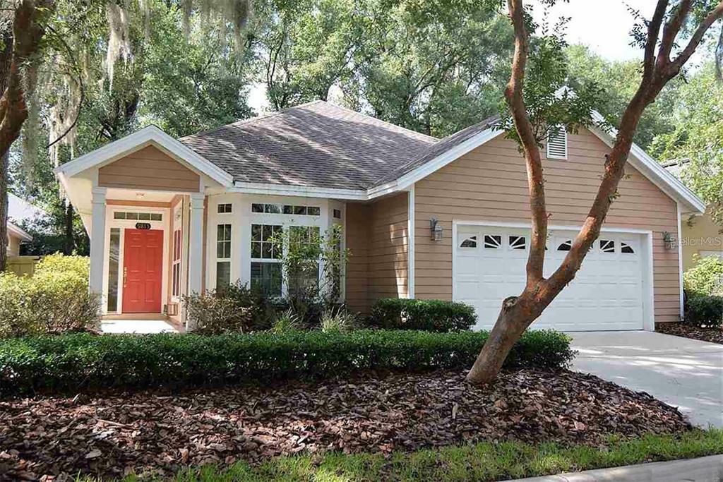 Property Photo:  9815 SW 37th Road  FL 32608 