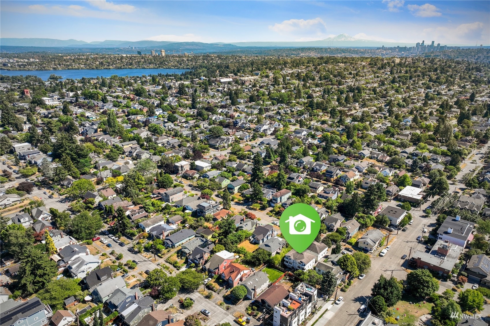 Property Photo:  352 B NW 76th Street B  WA 98117 