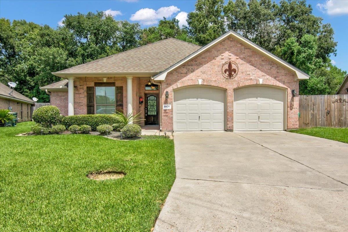 Property Photo:  8474 Oak Meadow Dr  TX 77706 