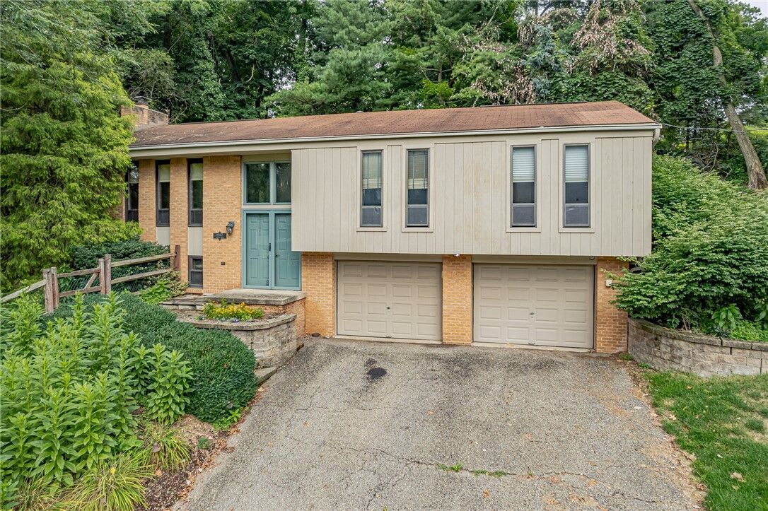 Property Photo:  1907 Wallace  PA 15101 