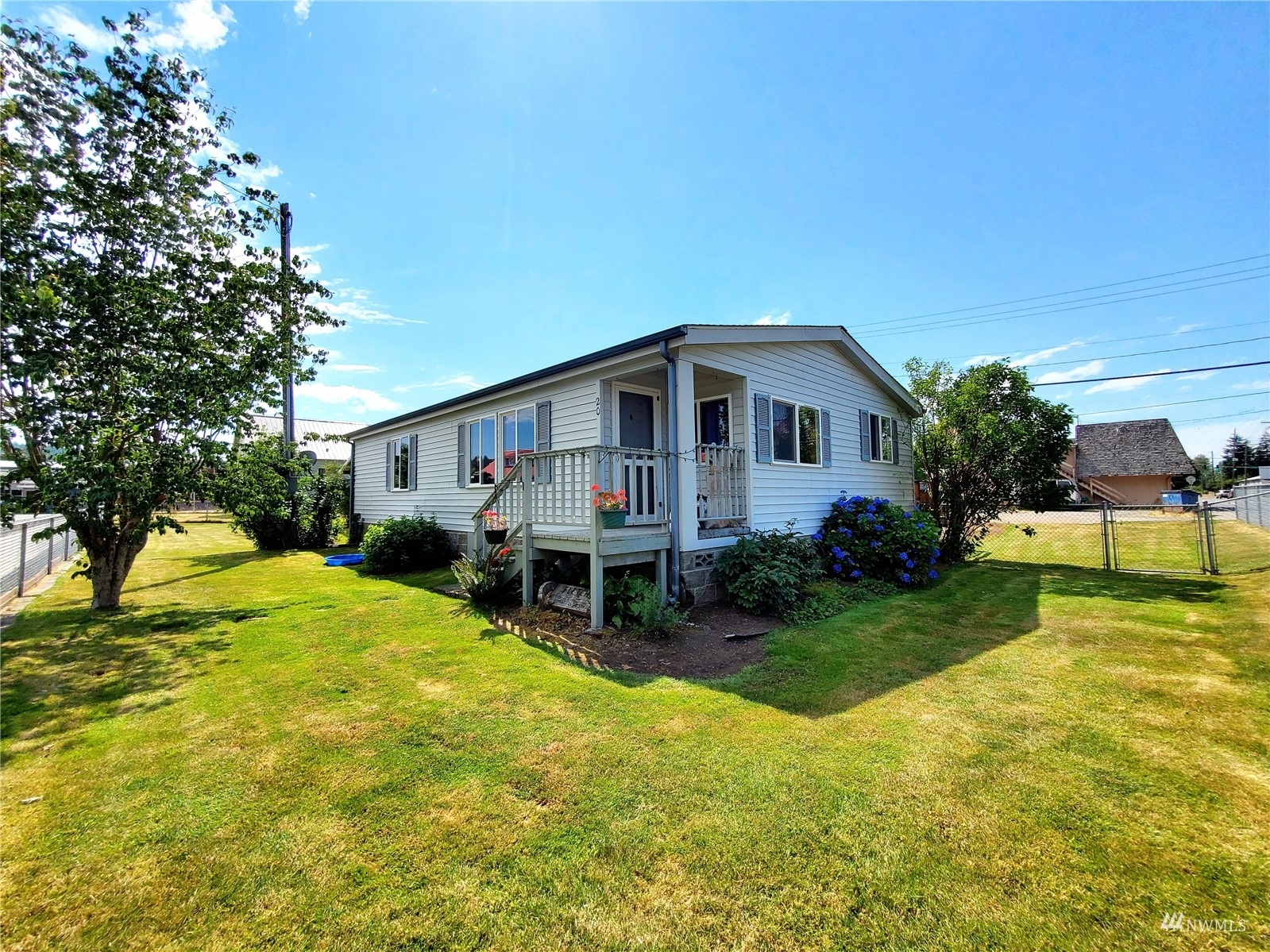 Property Photo:  20 N Blackberry Avenue  WA 98331 