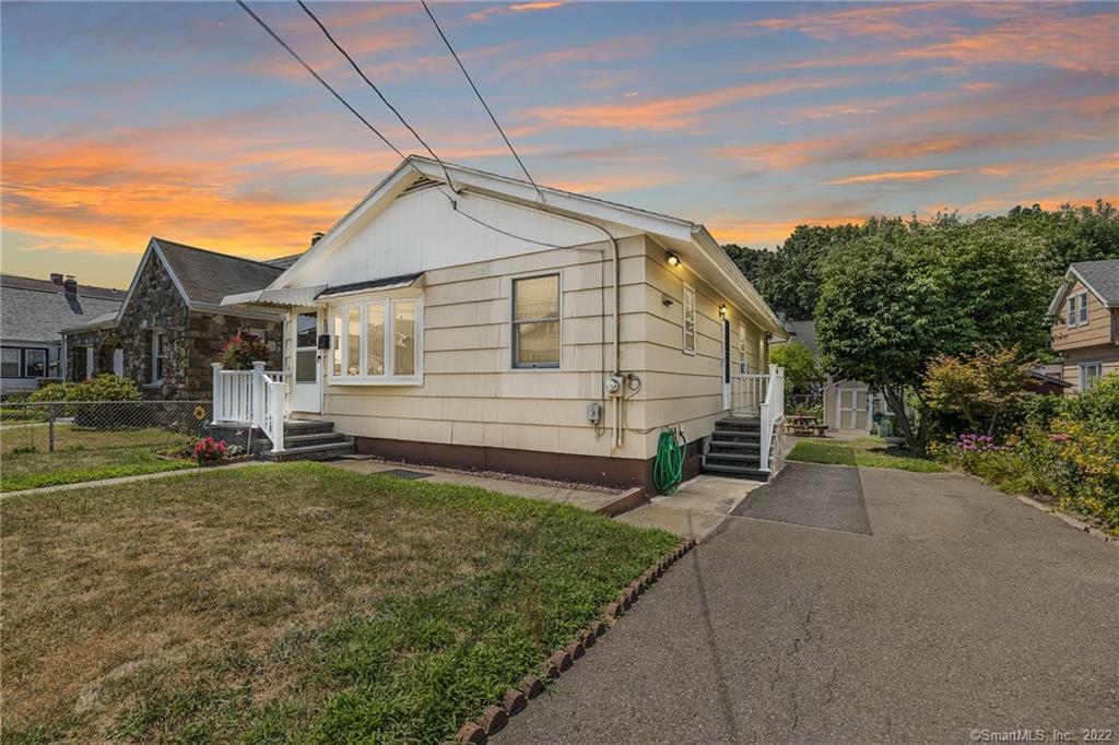 Property Photo: 375 Chamberlain Avenue CT 06606