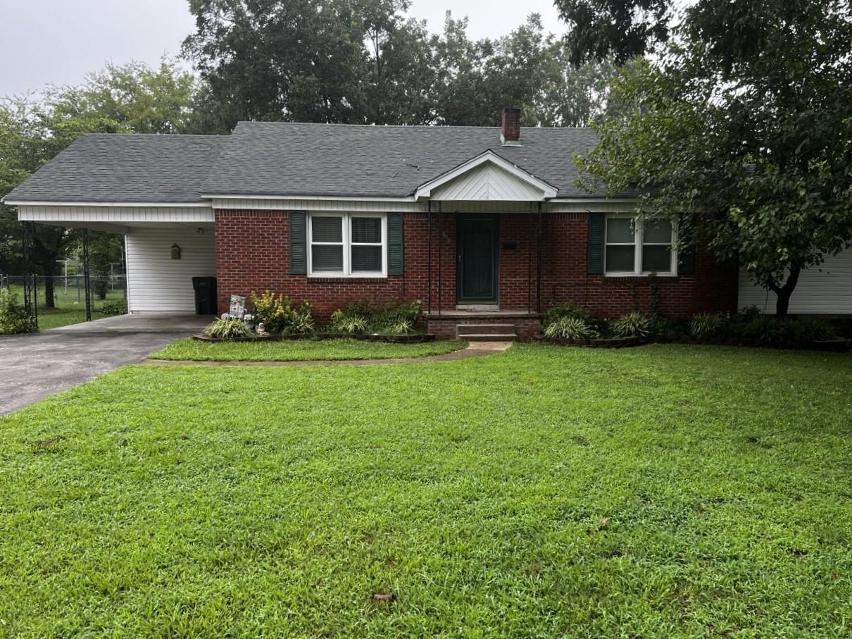 Property Photo:  810 Butler St  TN 38008 