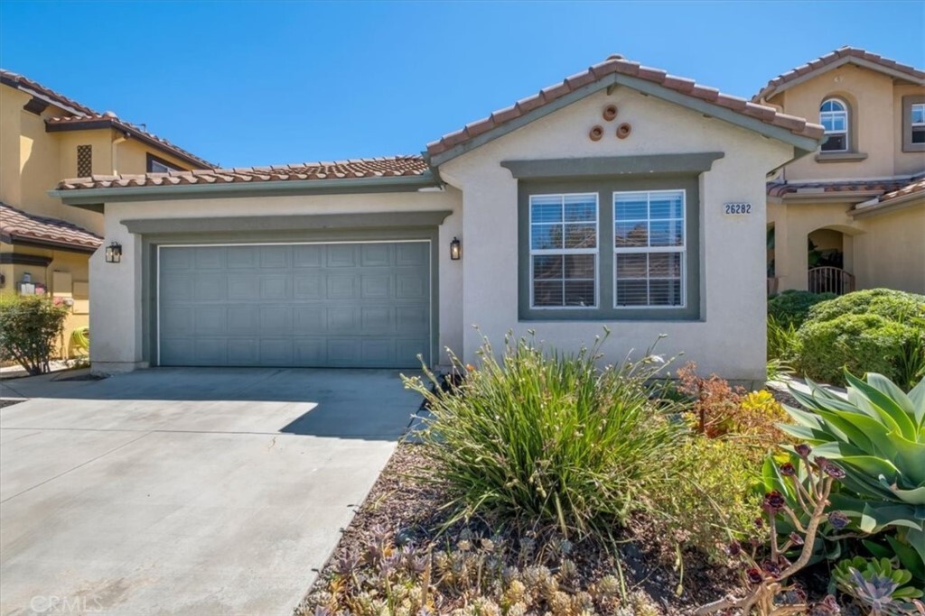 Property Photo:  26282 Via Corrizo  CA 92675 
