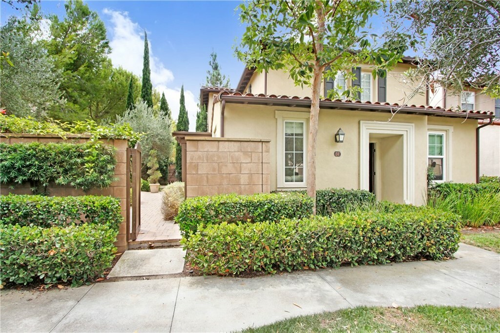 Property Photo: 54 Clouds View CA 92603