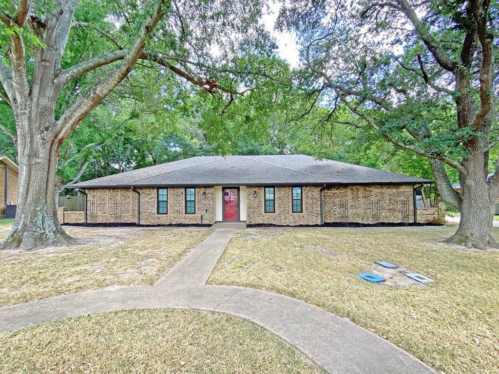 Property Photo:  115 Guadalupe Drive  TX 75751 