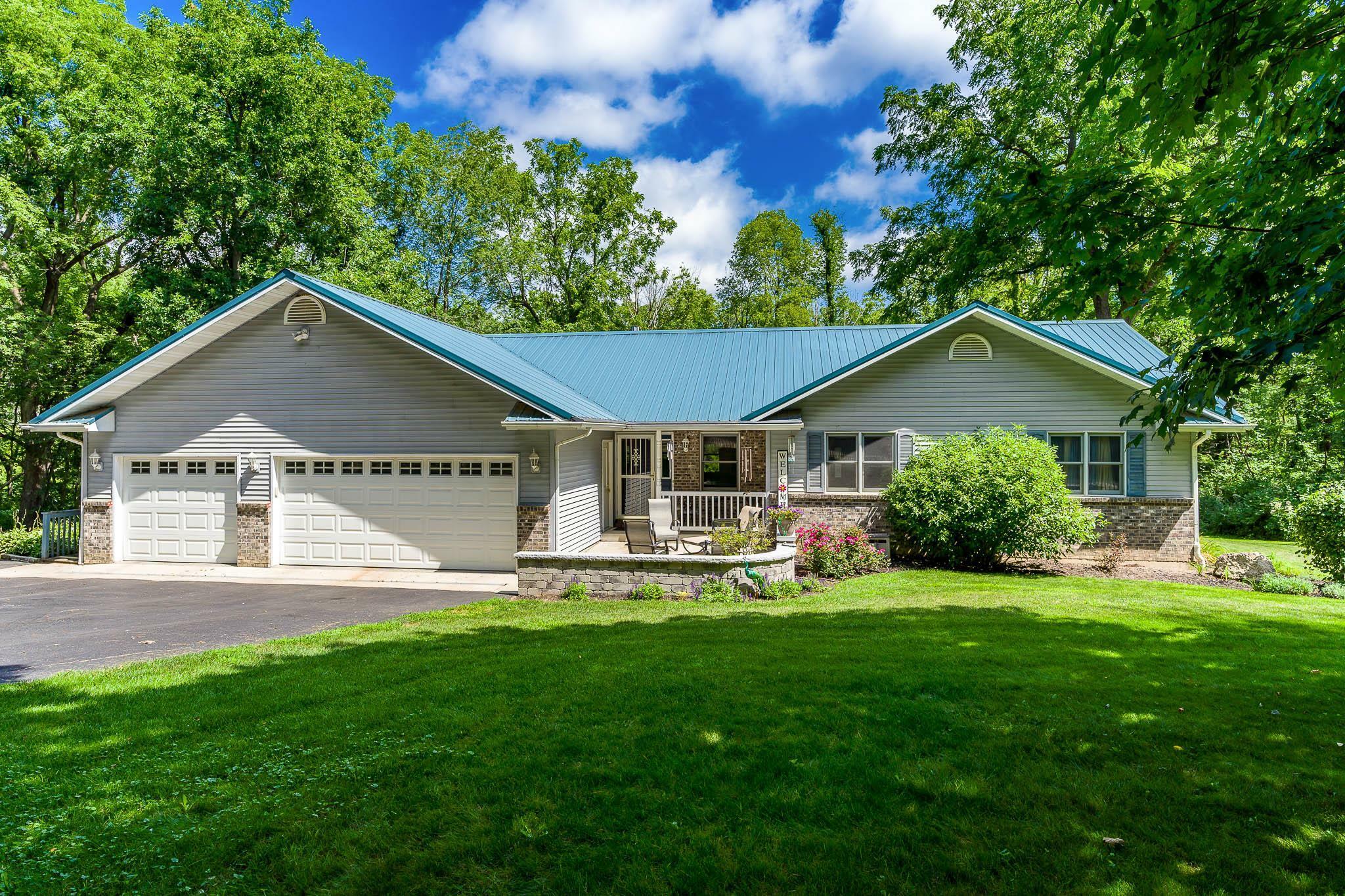 Property Photo:  4868 E Walden Road  IL 61010 