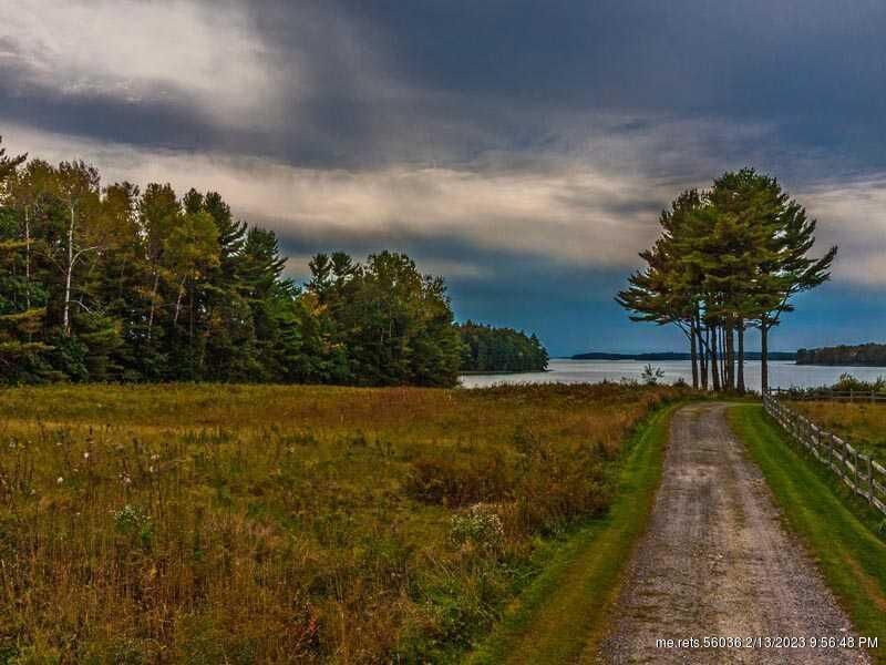Property Photo: 644 Harpswell Road ME 04011