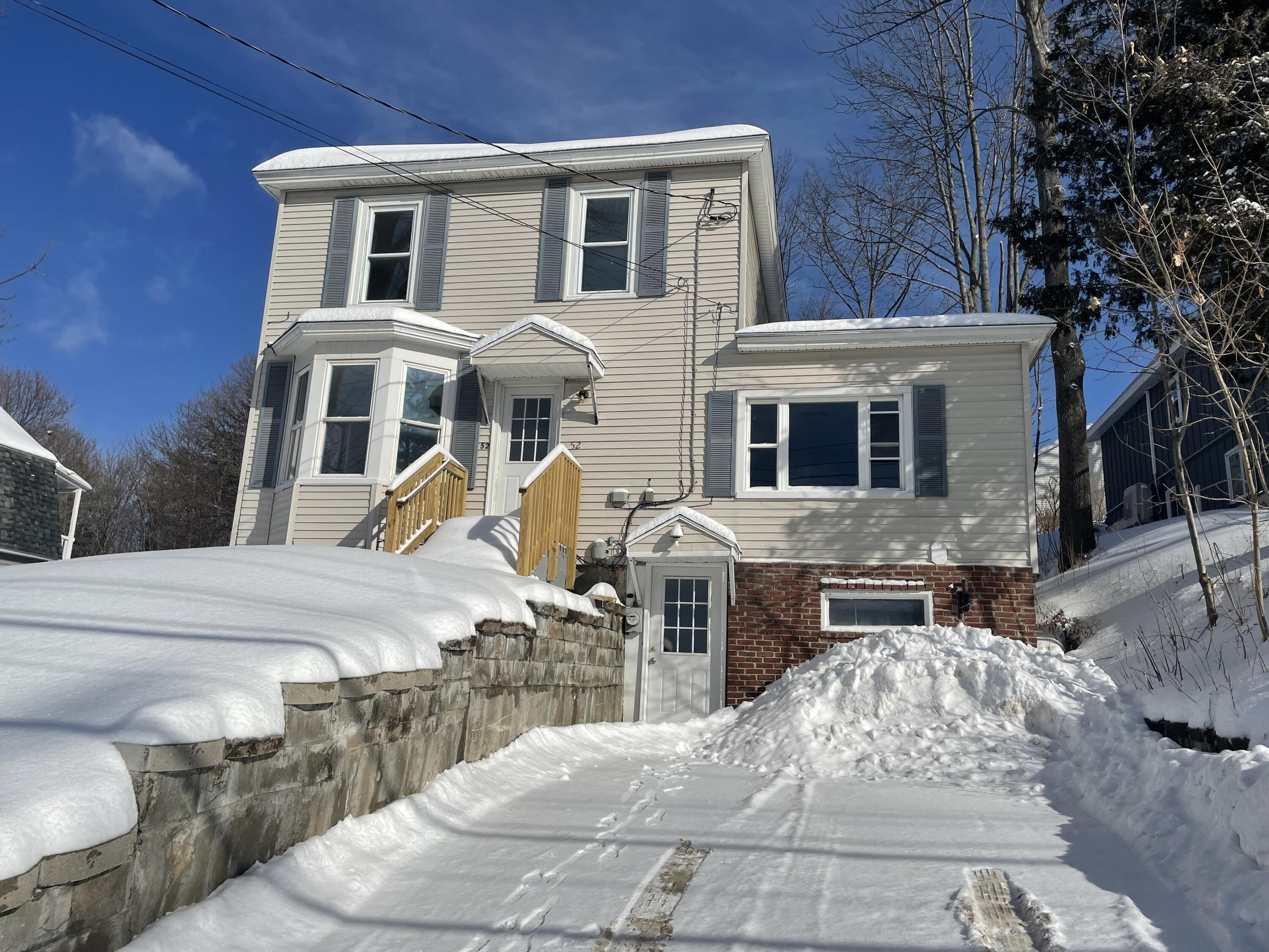 Property Photo:  52 Pleasant Street  ME 04240 