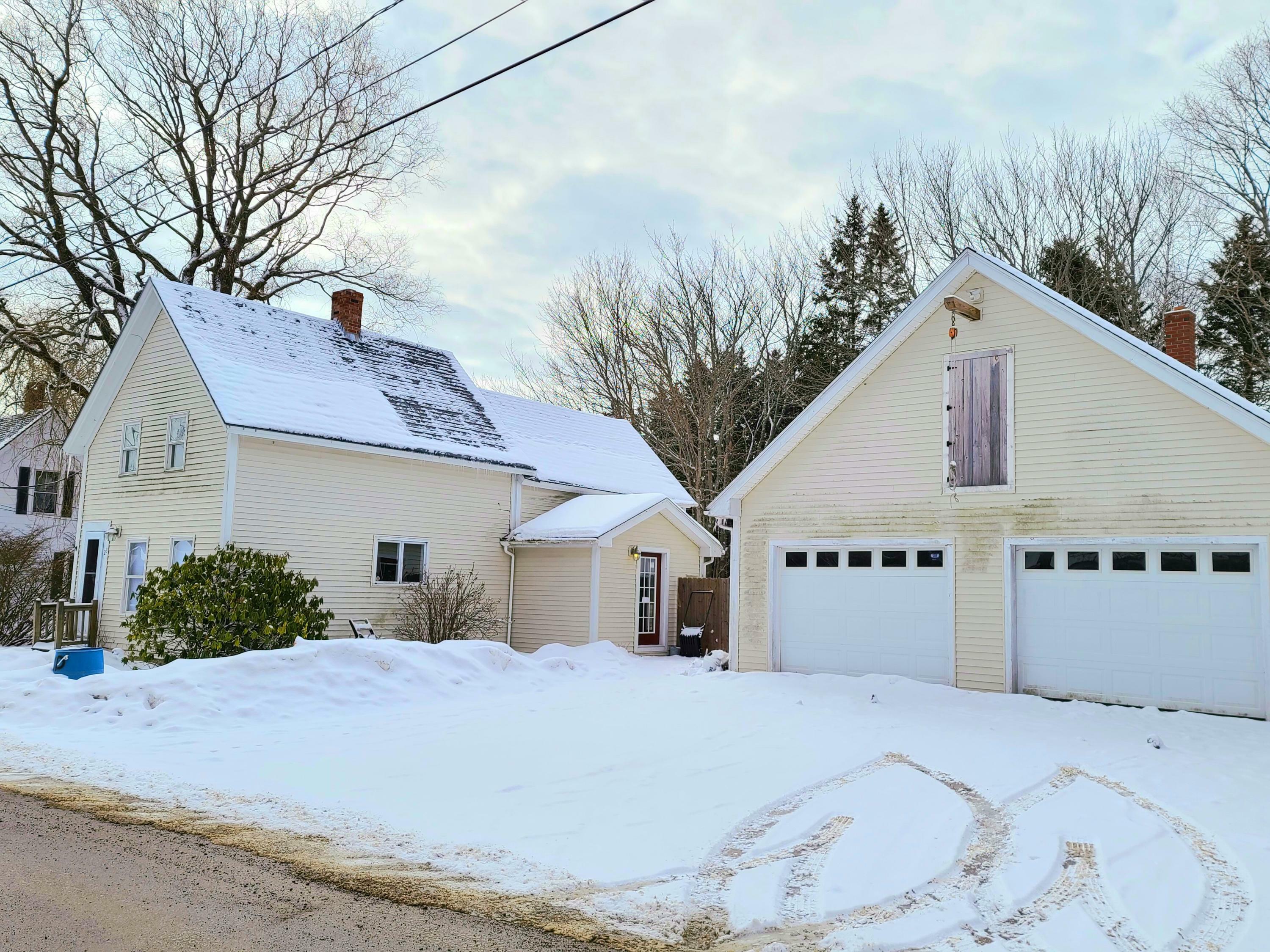 Property Photo:  23 Cottage Drive  ME 04547 