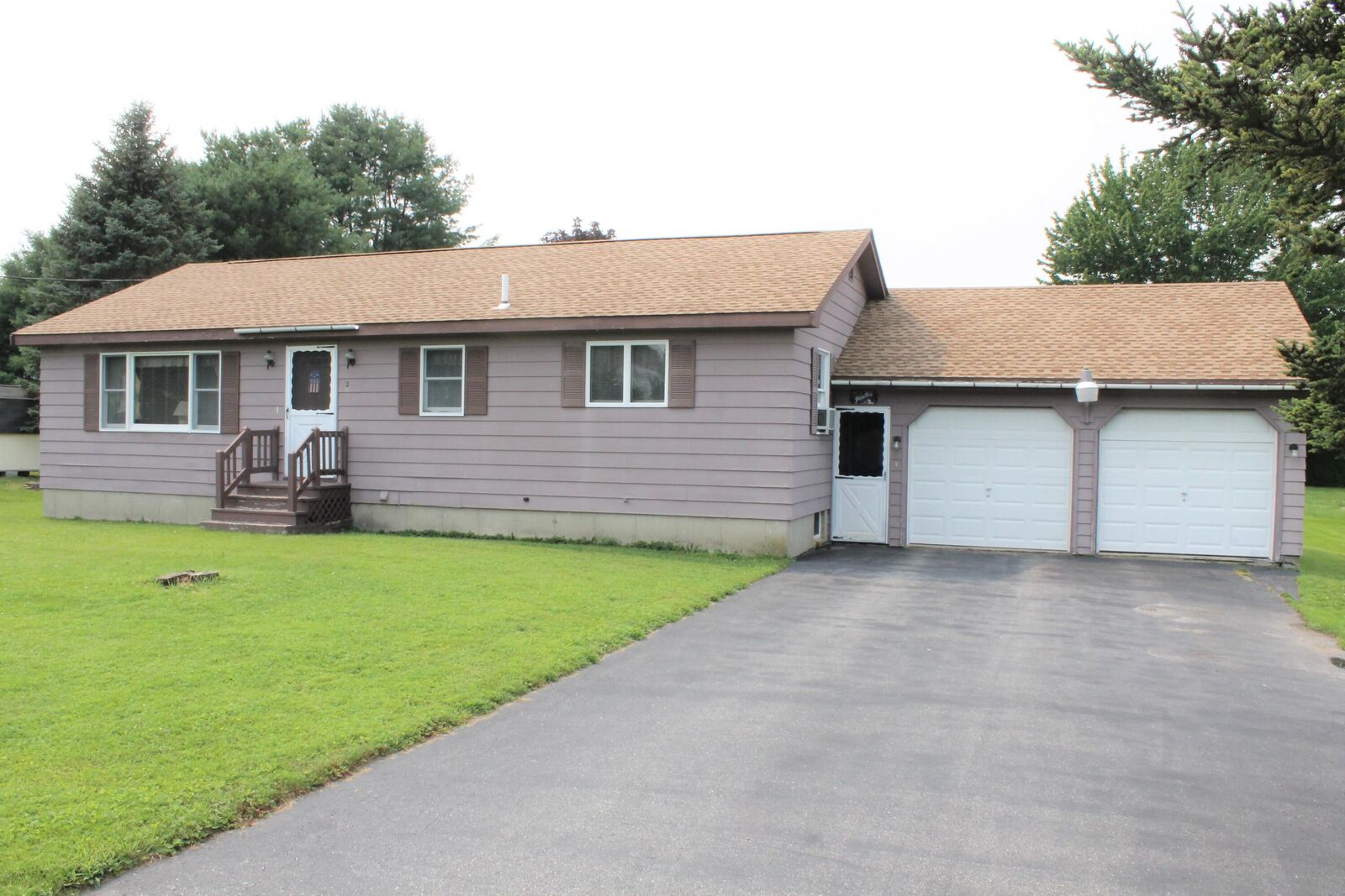 Property Photo: 2 Mayflower Drive ME 04005